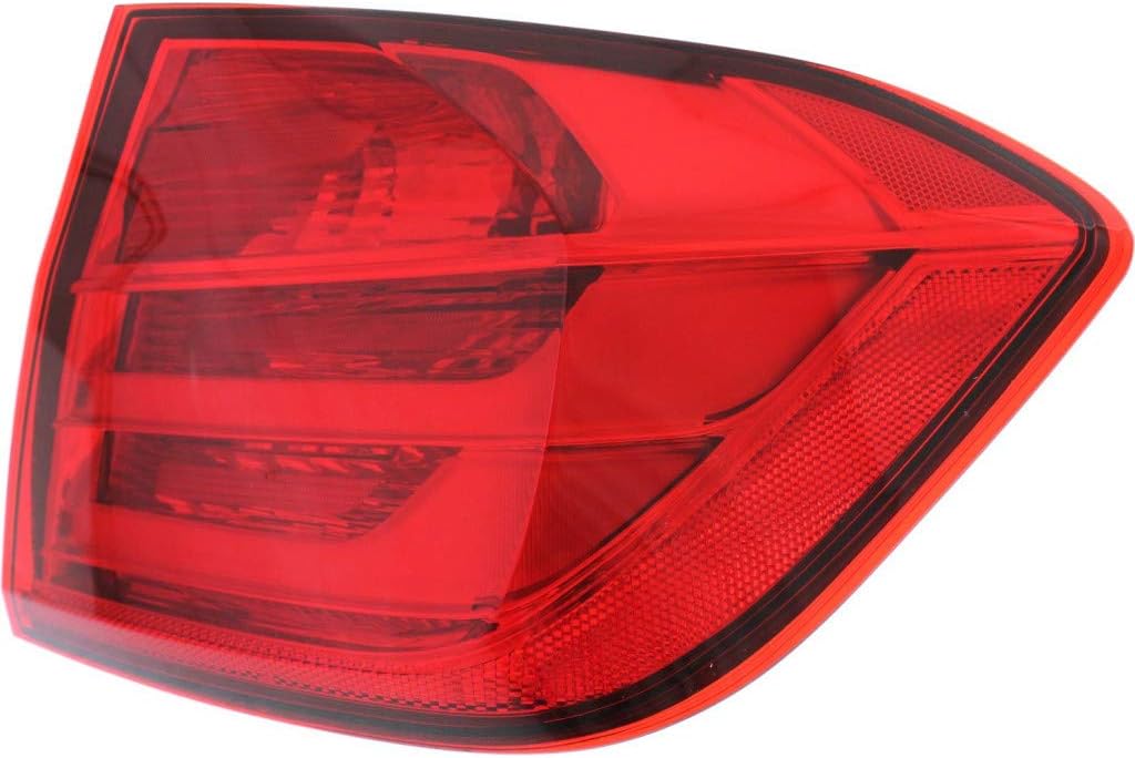 Tail Light Assembly Passenger Side B660