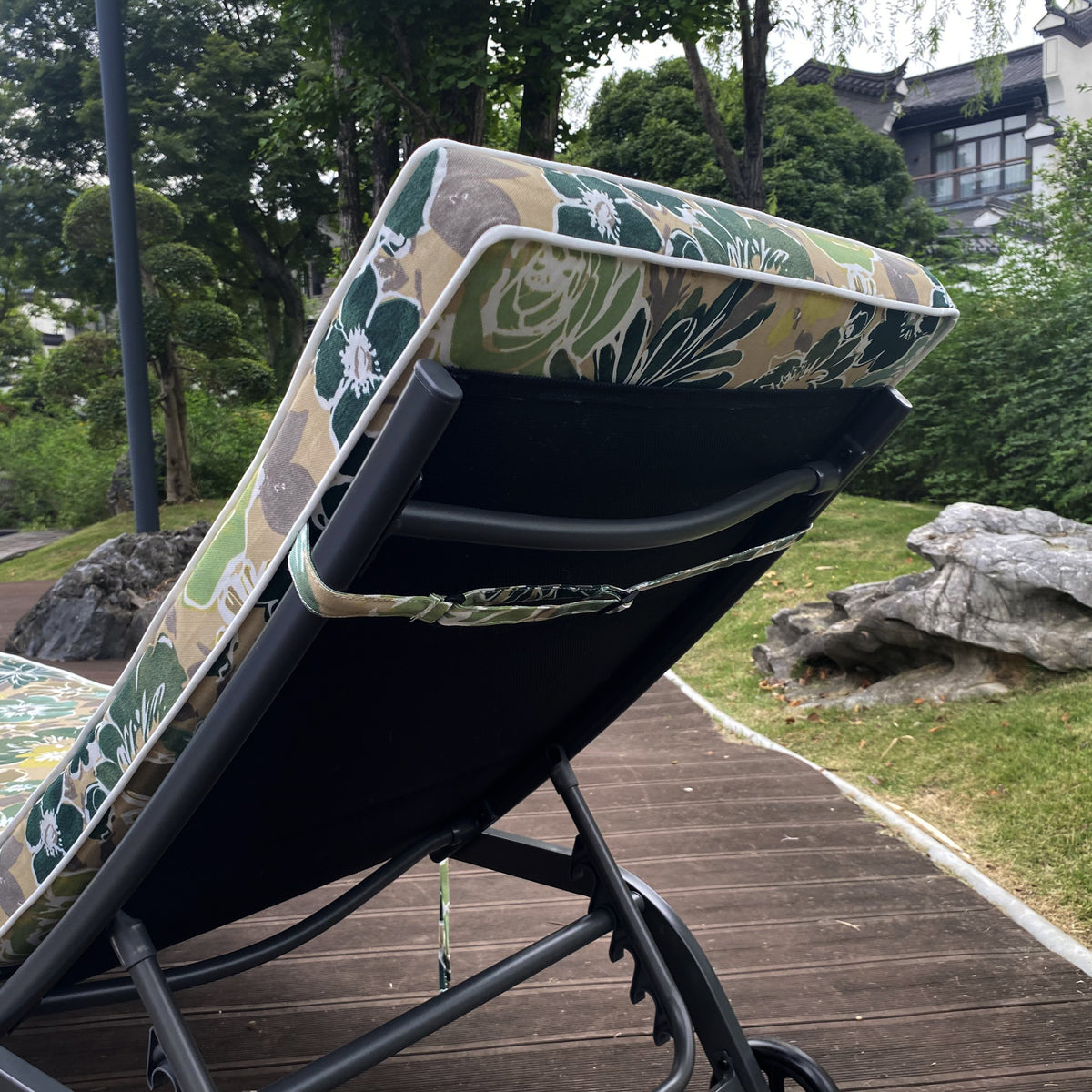 Blue flower Outdoor Lounge Chair Cushion Set of 2 A3641