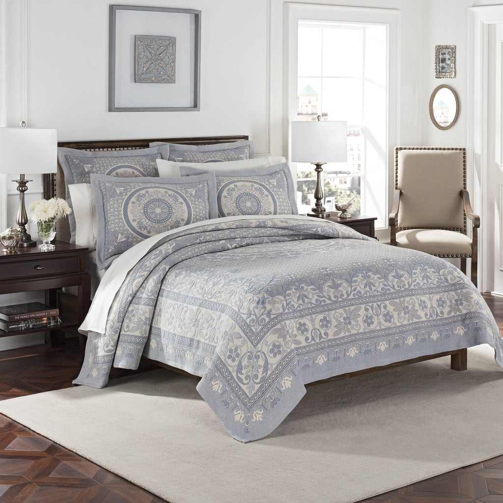Linen Coverlet E561729