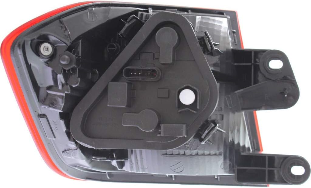 Tail Light Assembly Passenger Side B660