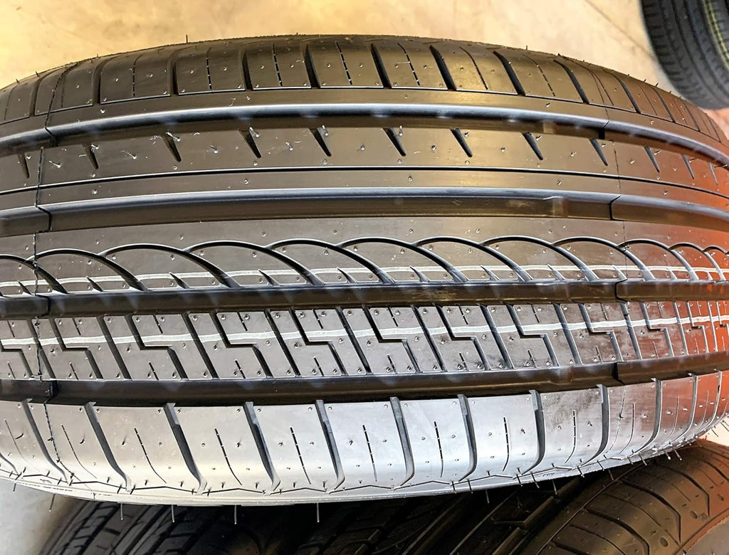 All-Season Performance Radial Tire 205/70R15 96H 4-Ply BSW Pack of 2 Z79613