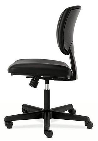 Black Plastic Leather Task Chair D6961