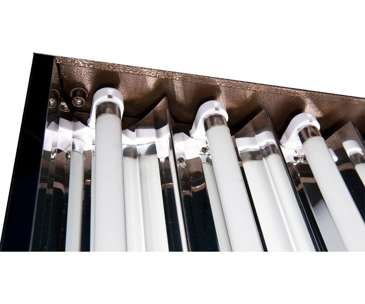 T5 4ft 4 Tube Fixture with Bulbs L67298