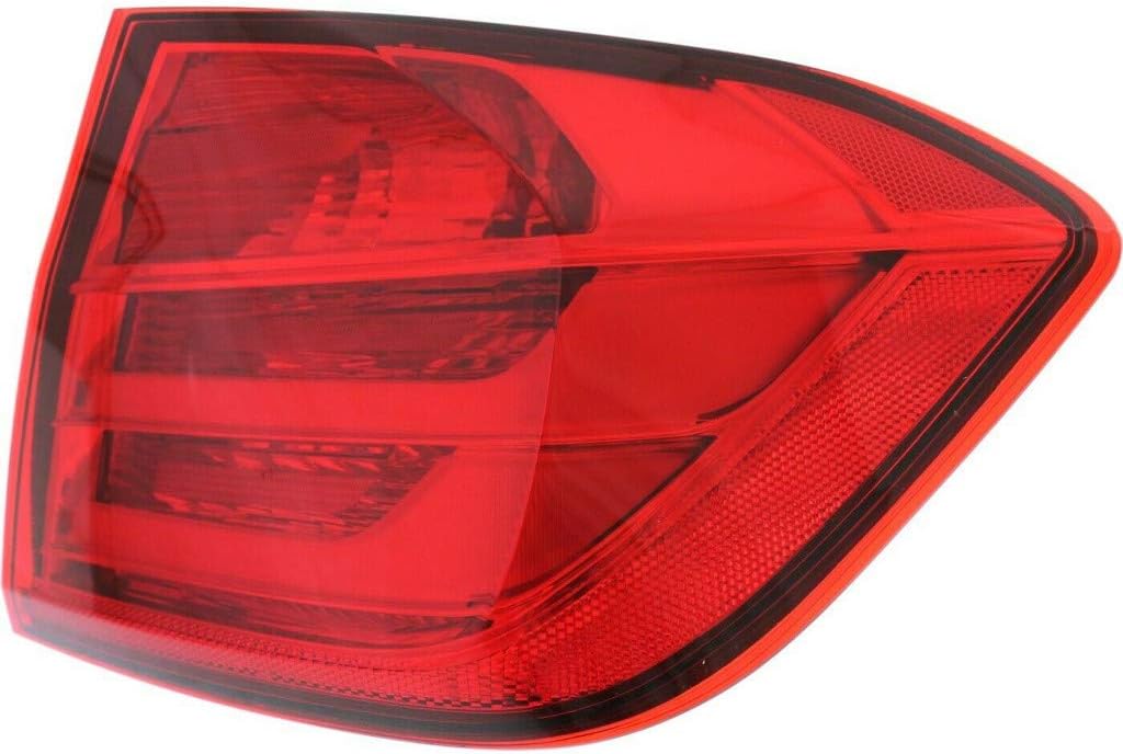 Tail Light Assembly Passenger Side B660