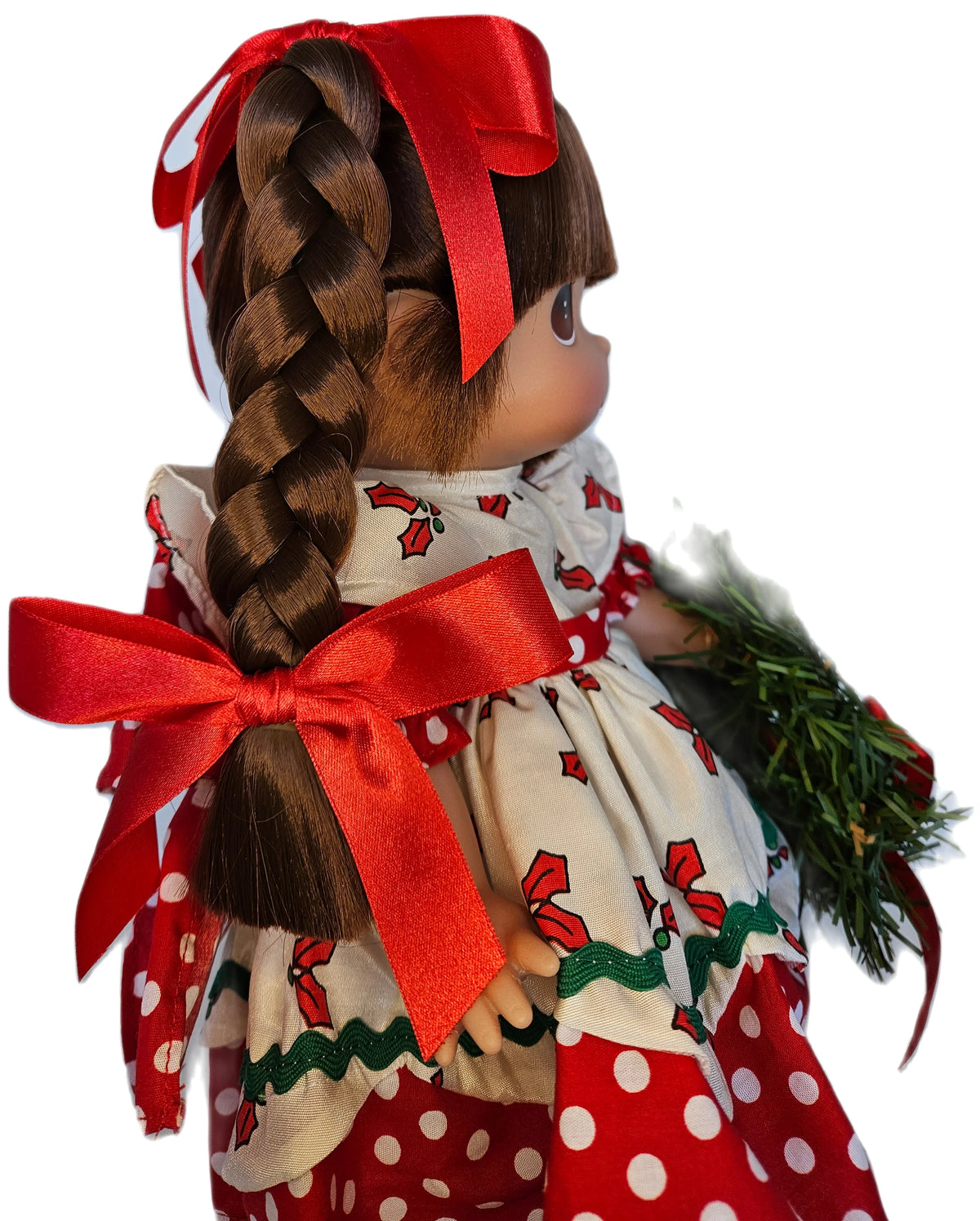 Brunette Doll R9515