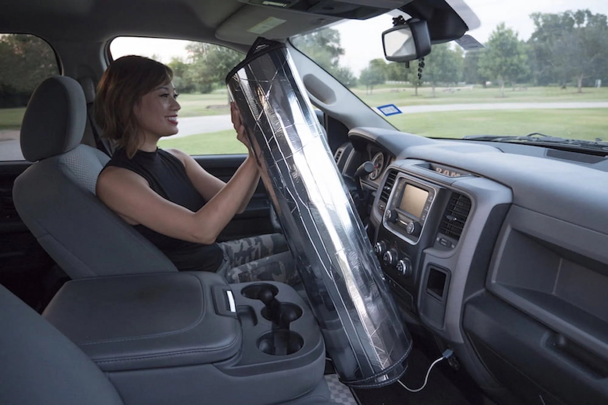 Custom Fit Windshield Sunshade X27567