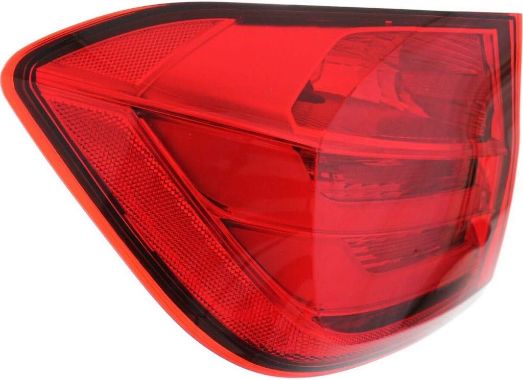 Tail Light Assembly Passenger Side B660